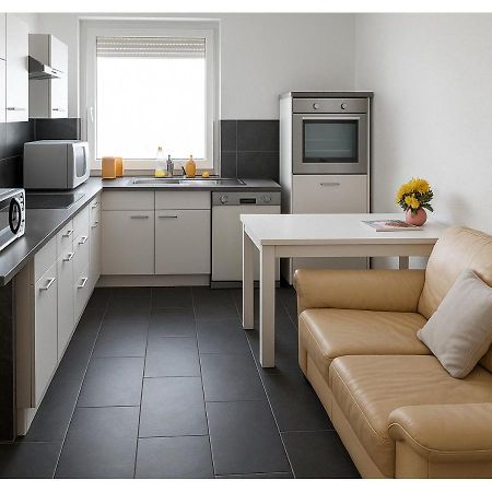 Gemuetliches Lisa Zimmer Mit Gemeinschaftskueche Heilbronn Zentrum Ngoại thất bức ảnh