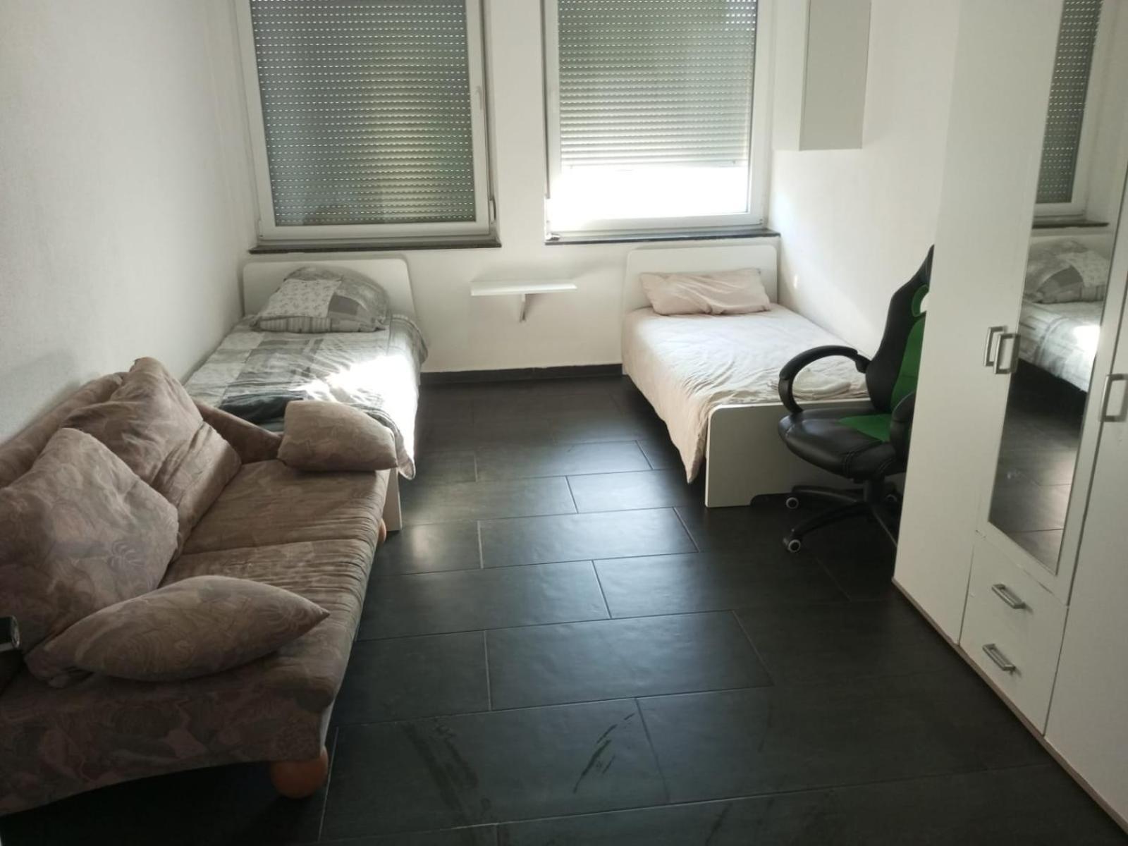 Gemuetliches Lisa Zimmer Mit Gemeinschaftskueche Heilbronn Zentrum Ngoại thất bức ảnh